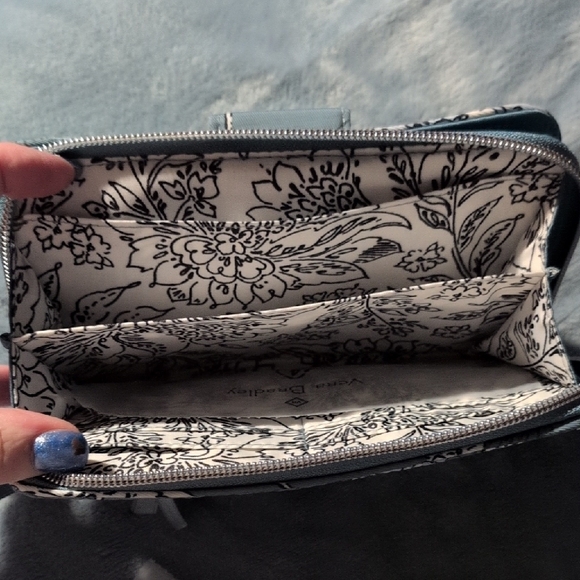 Vera Bradley Olive and White Floral Wallet - Picture 3 of 5